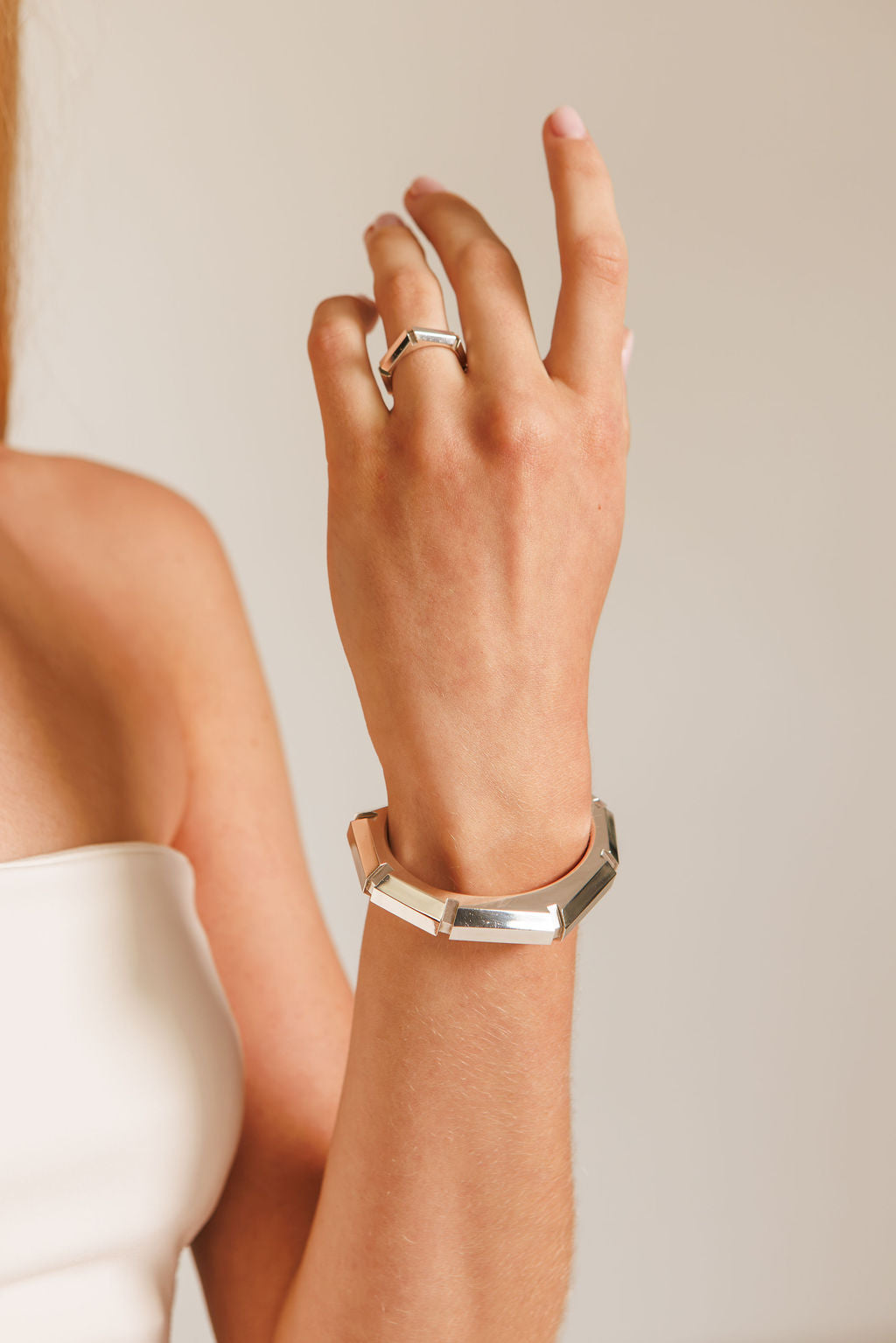 Nova Mileniu Ring